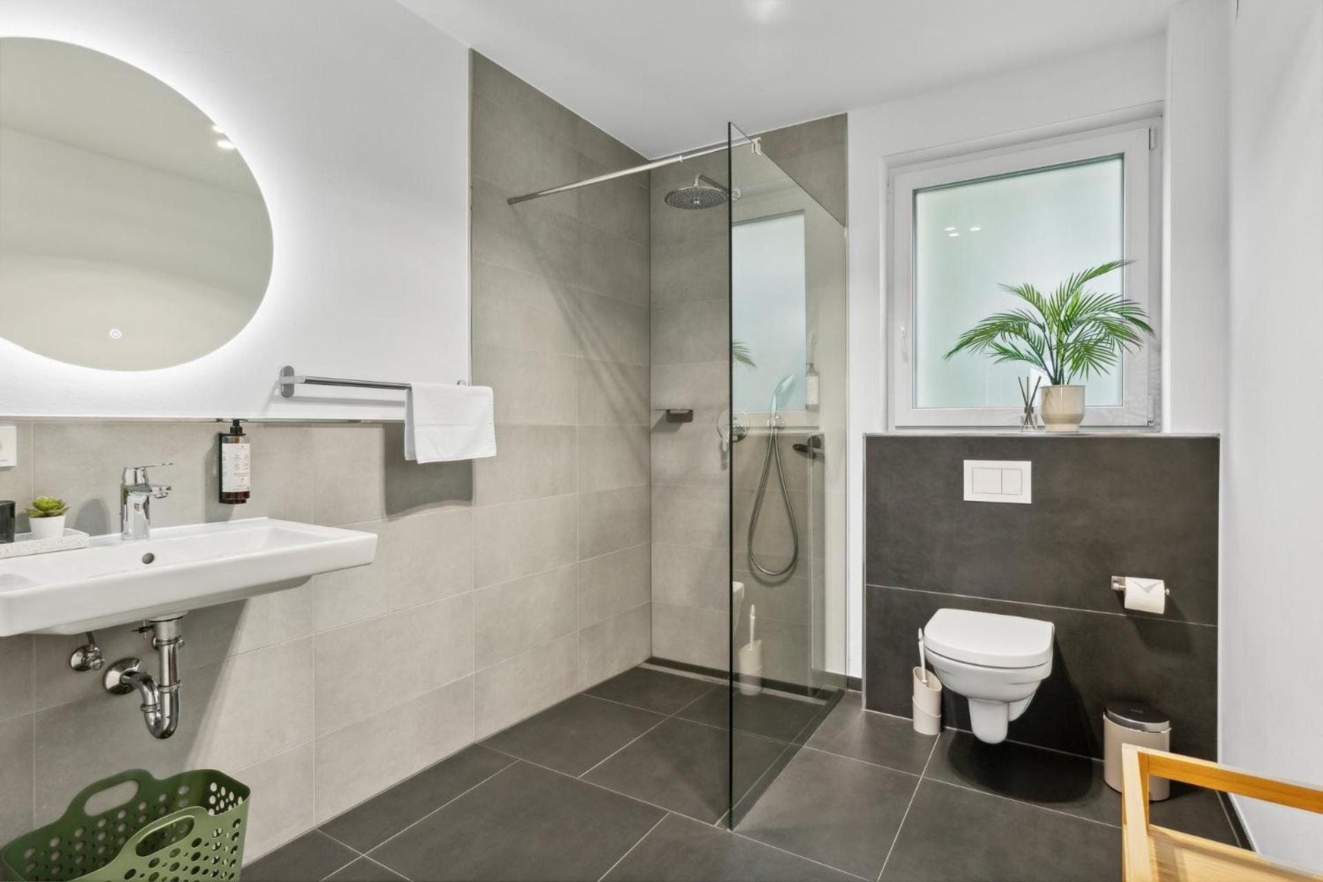 Zwei Apartments Fuer Bis Zu 8 Personen Zentral, Modern, Mit Terrasse & Balkon บีเลอเฟล์ด ภายนอก รูปภาพ
