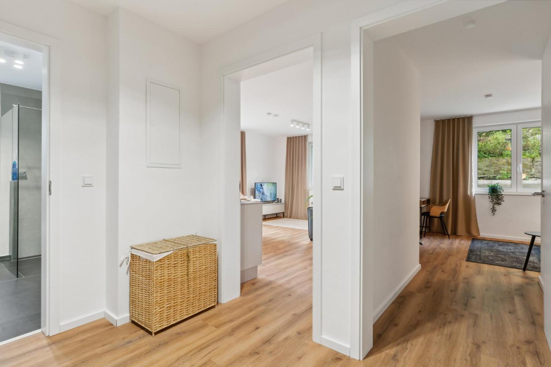 Zwei Apartments Fuer Bis Zu 8 Personen Zentral, Modern, Mit Terrasse & Balkon บีเลอเฟล์ด ภายนอก รูปภาพ