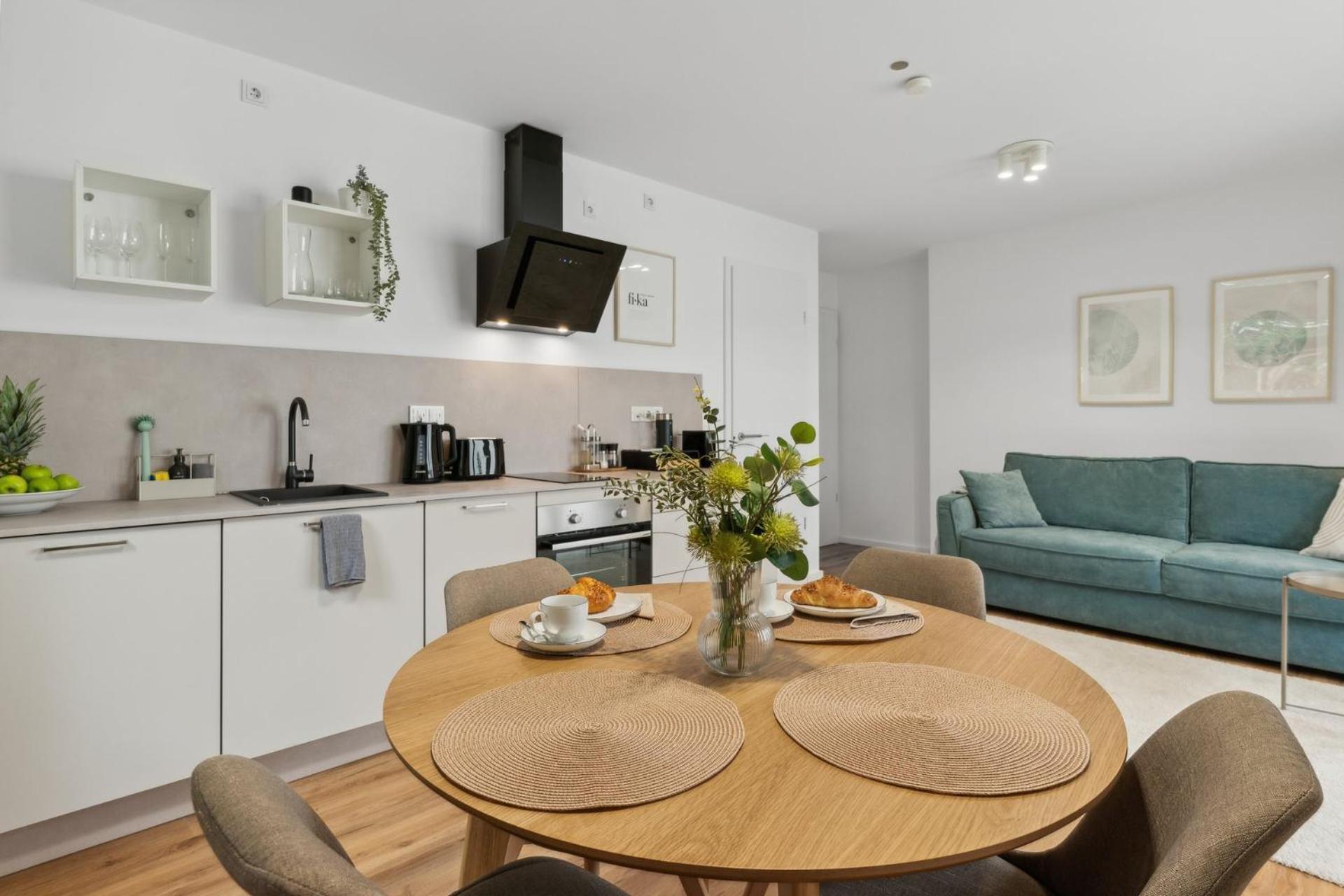 Zwei Apartments Fuer Bis Zu 8 Personen Zentral, Modern, Mit Terrasse & Balkon บีเลอเฟล์ด ภายนอก รูปภาพ